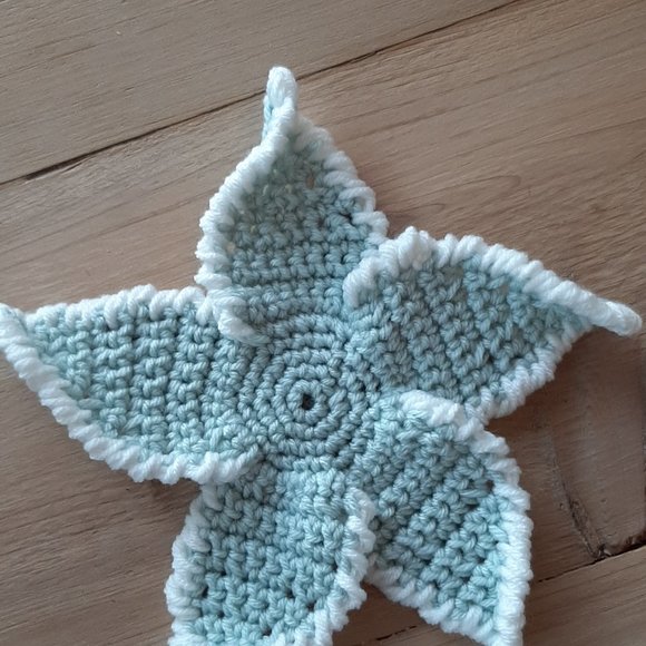 glacier blue crochet starfish coasters set of 4 - Picture 3 of 3